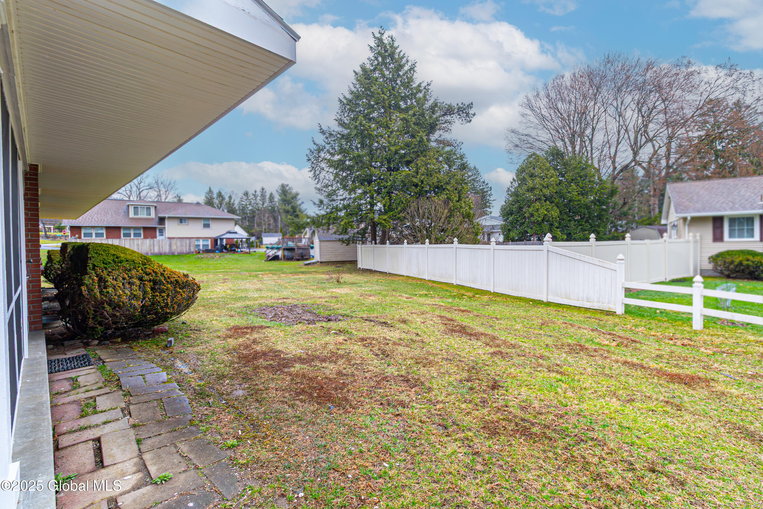 120 Brunswick Road, Troy, New York image 21