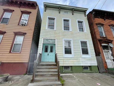 Photo of 669 Clinton Avenue, Albany, NY 12206 (MLS # 202613449)