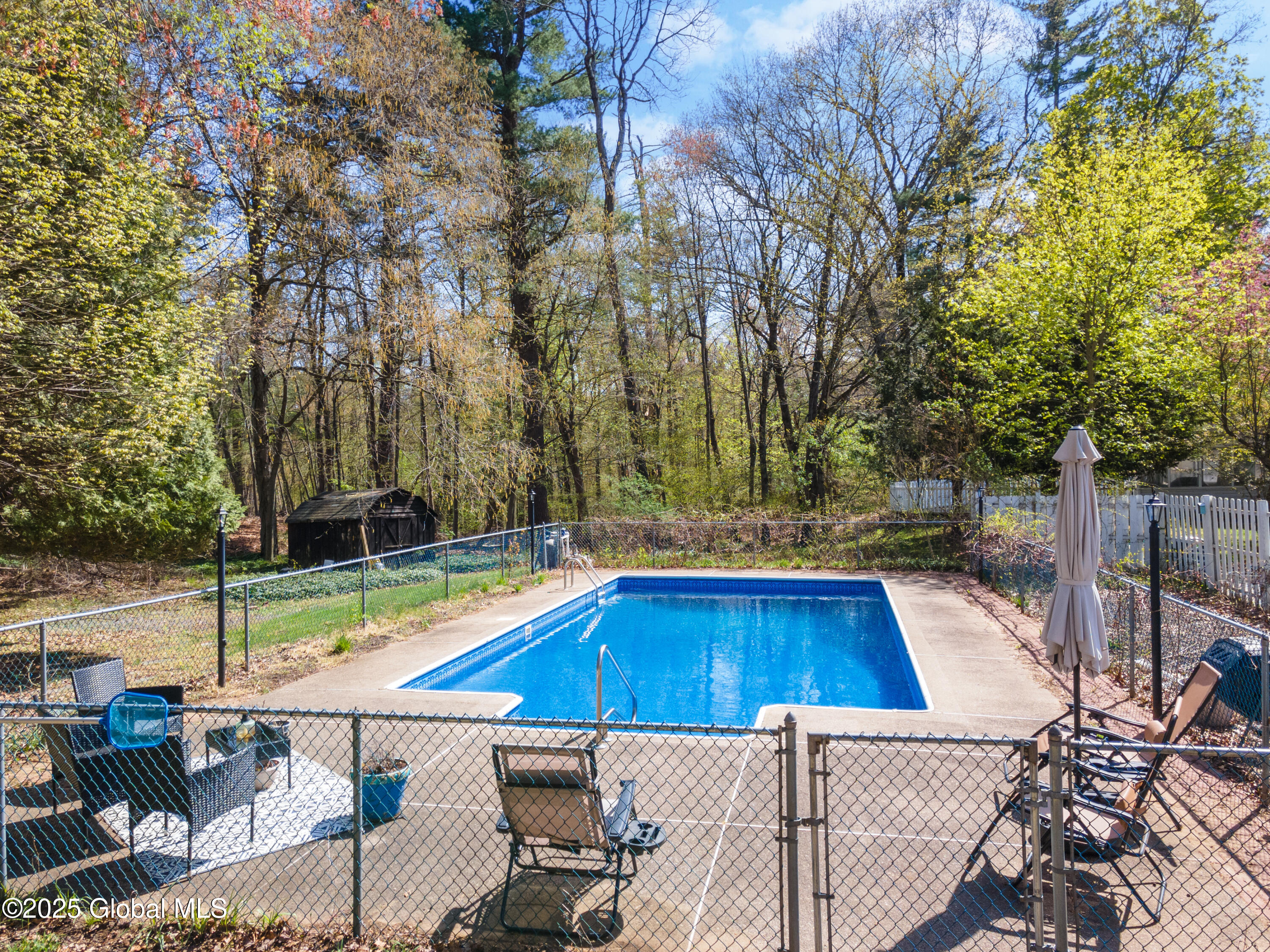14 Tanglewood Drive, Ballston Lake, New York image 6