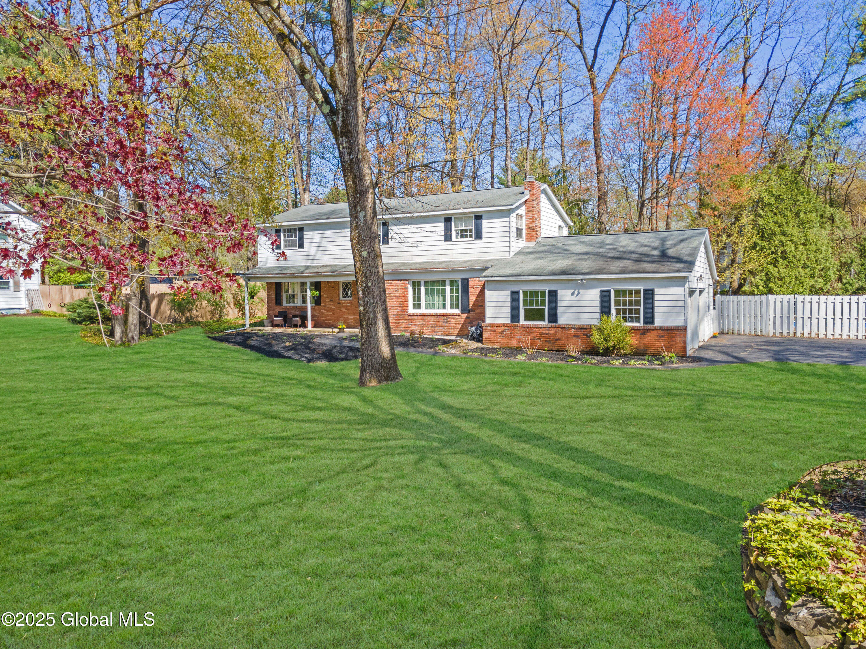 14 Tanglewood Drive, Ballston Lake, New York image 4