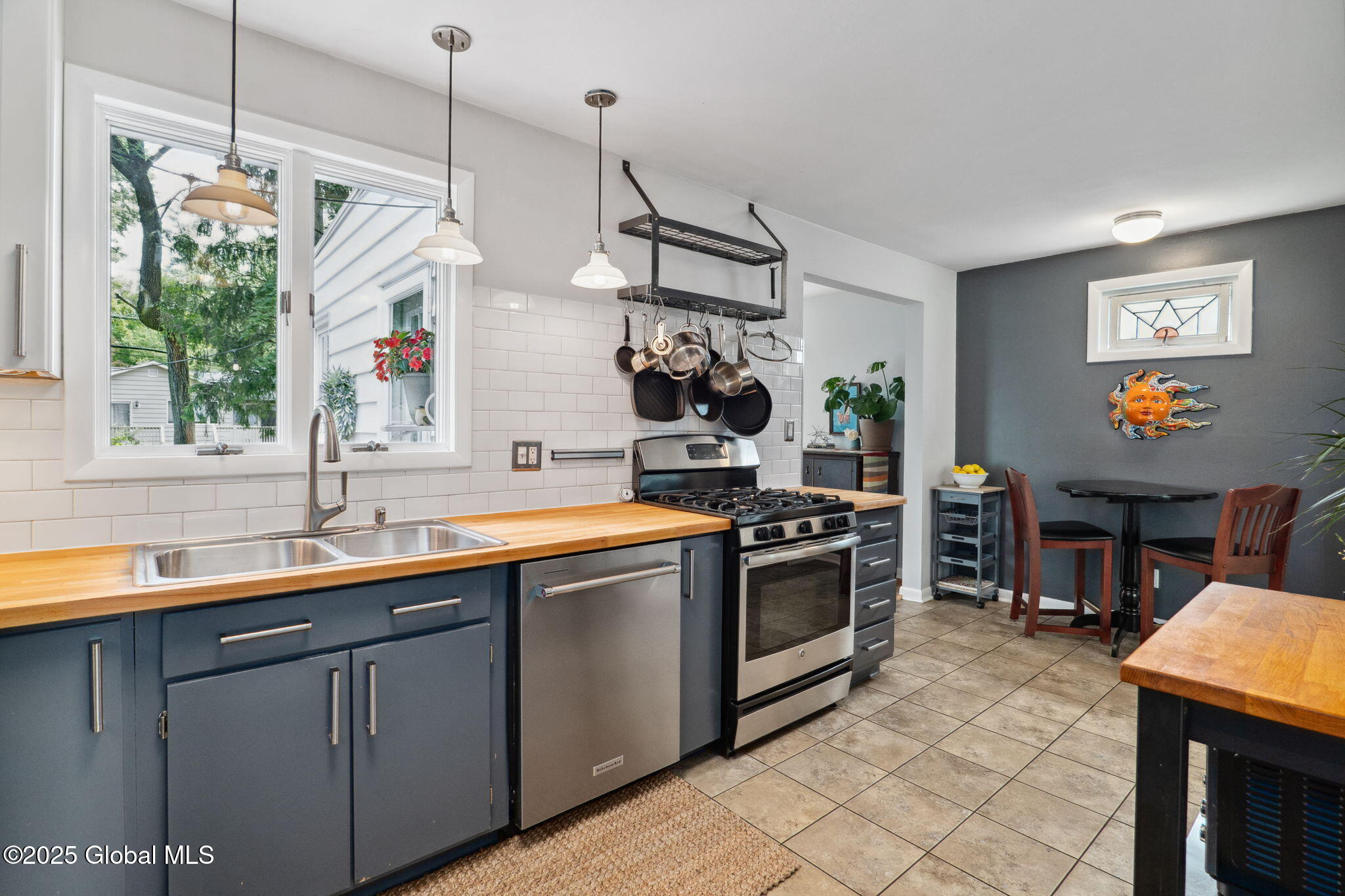 11 Greenock Road, Delmar, New York image 6