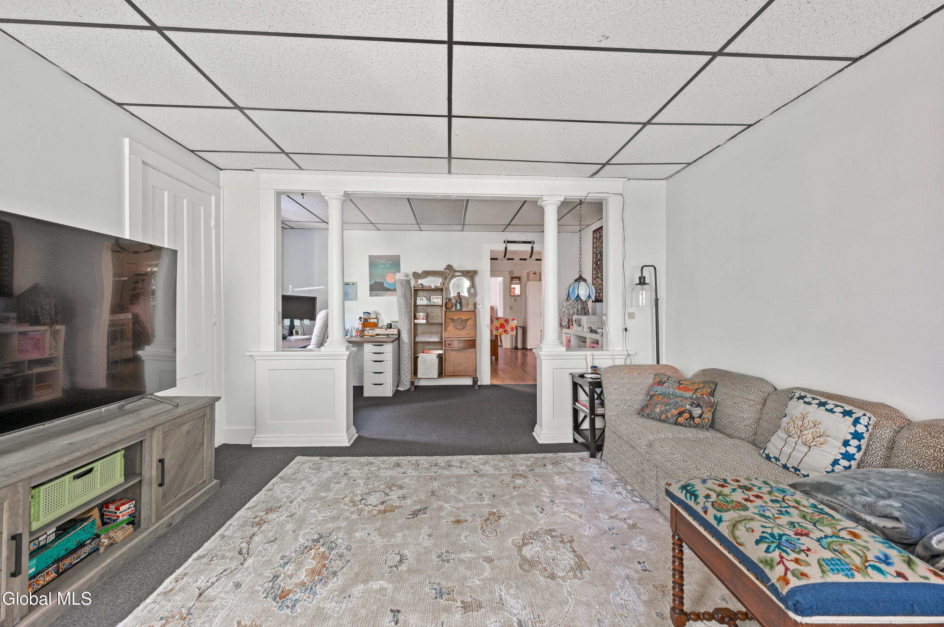 Troy, New York 12180, United States, 7 Bedrooms Bedrooms, ,4 BathroomsBathrooms,Residential,Active,216136