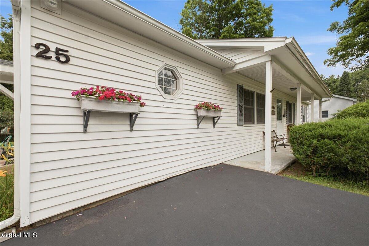 25 Thornberry Drive