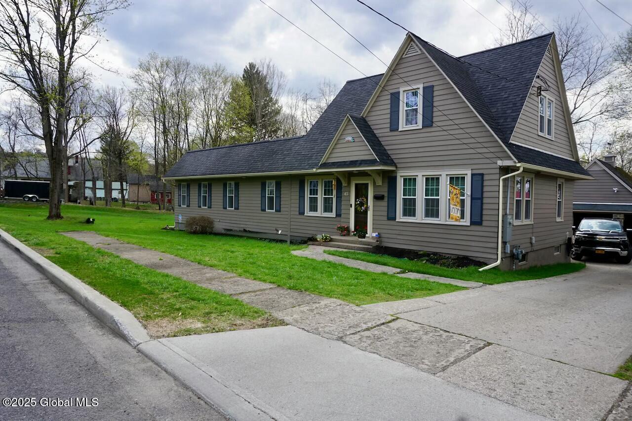 45 3rd Avenue, Canajoharie, New York image 1