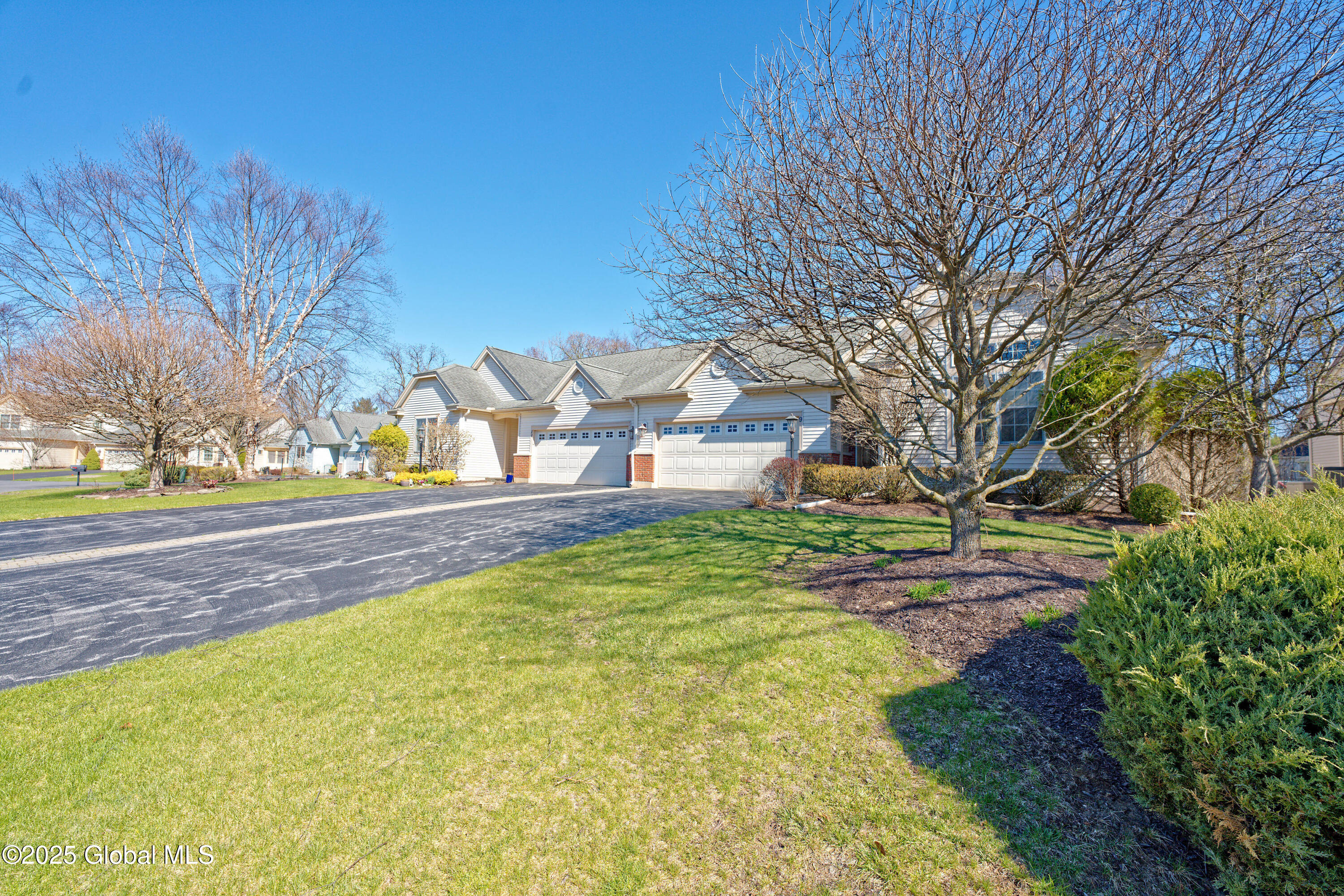 9 Dalton Court, Delmar, New York image 6