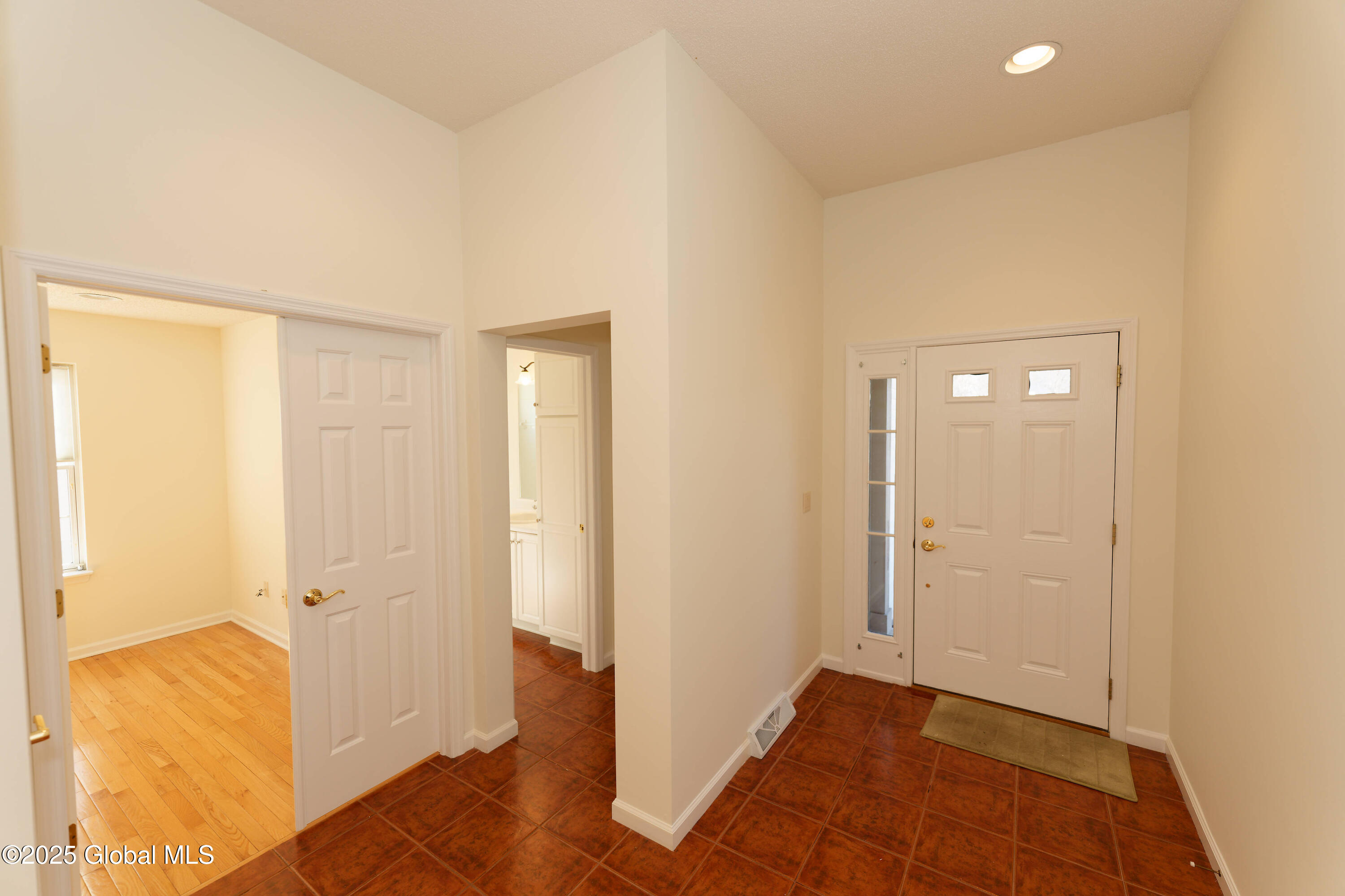 9 Dalton Court, Delmar, New York image 9