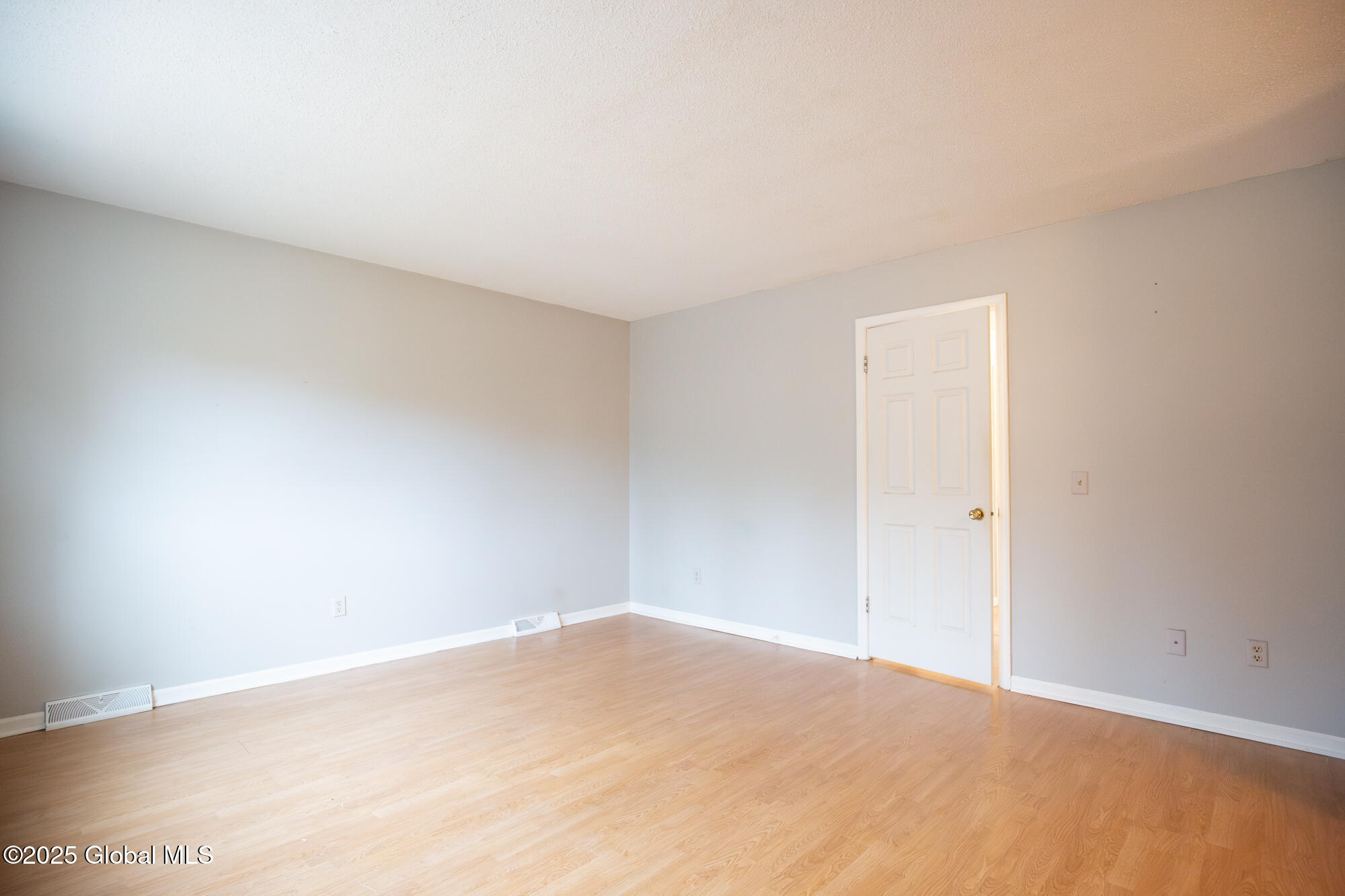 29 Fairwood Drive, Queensbury, New York image 16