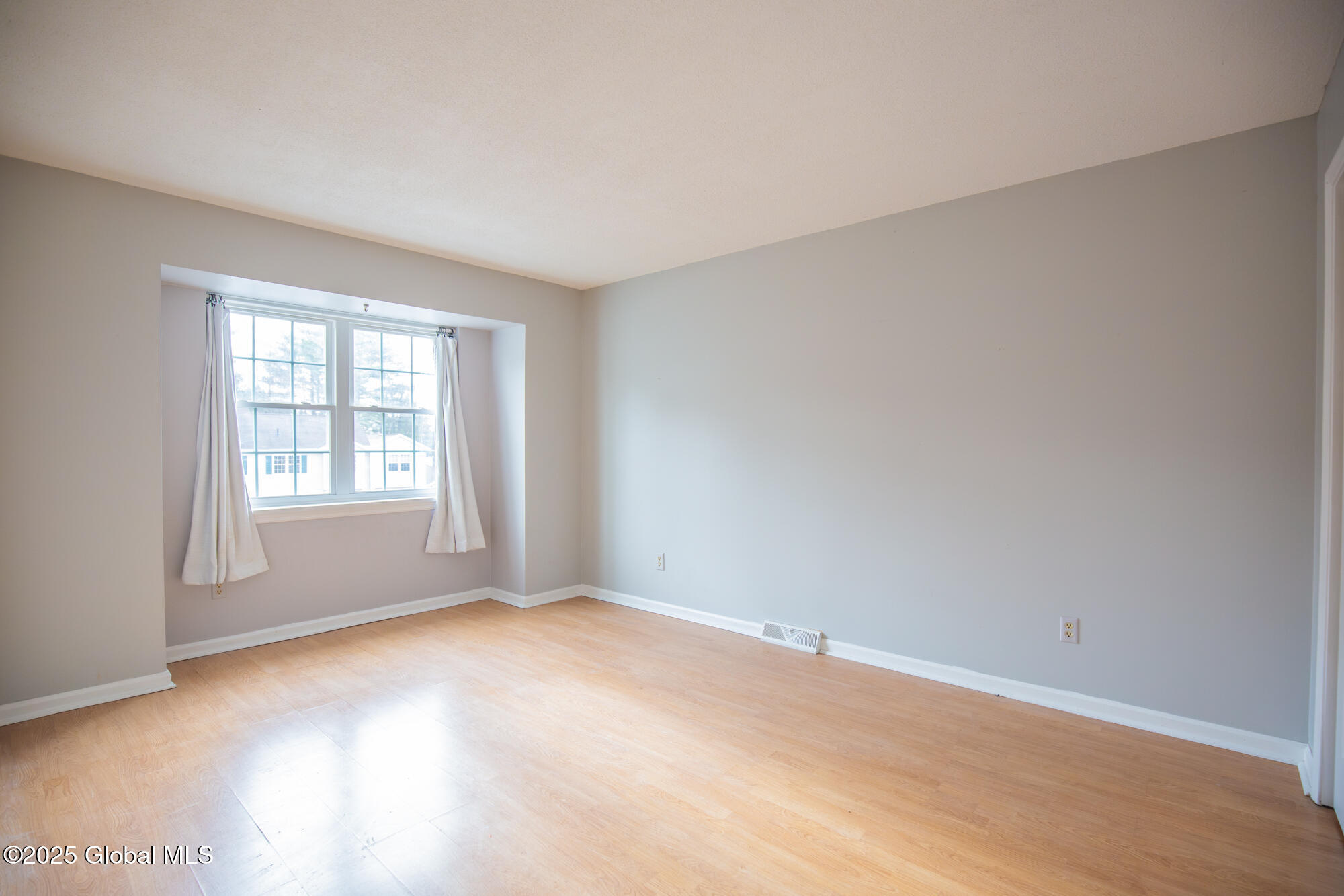 29 Fairwood Drive, Queensbury, New York image 13