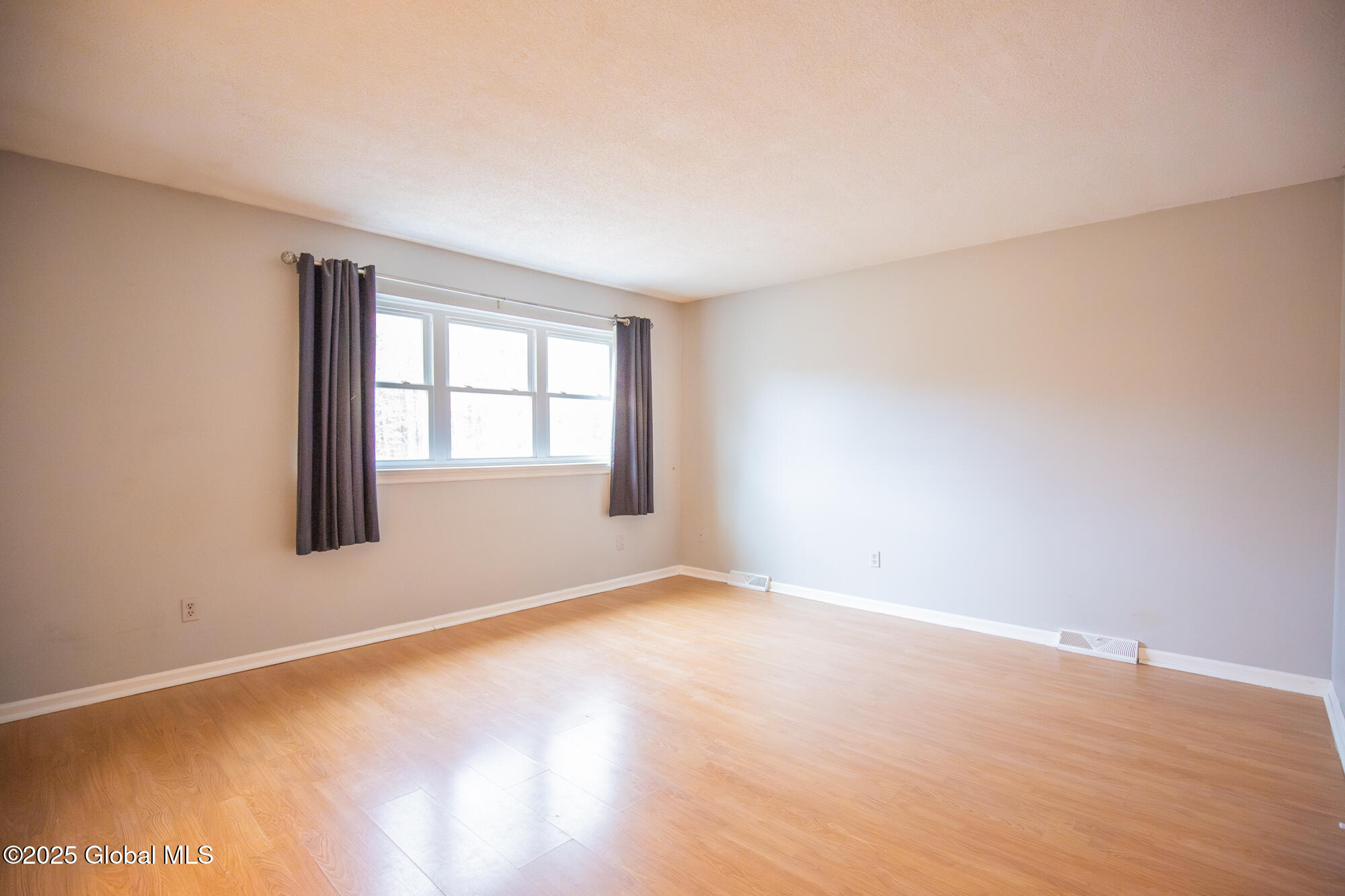 29 Fairwood Drive, Queensbury, New York image 15