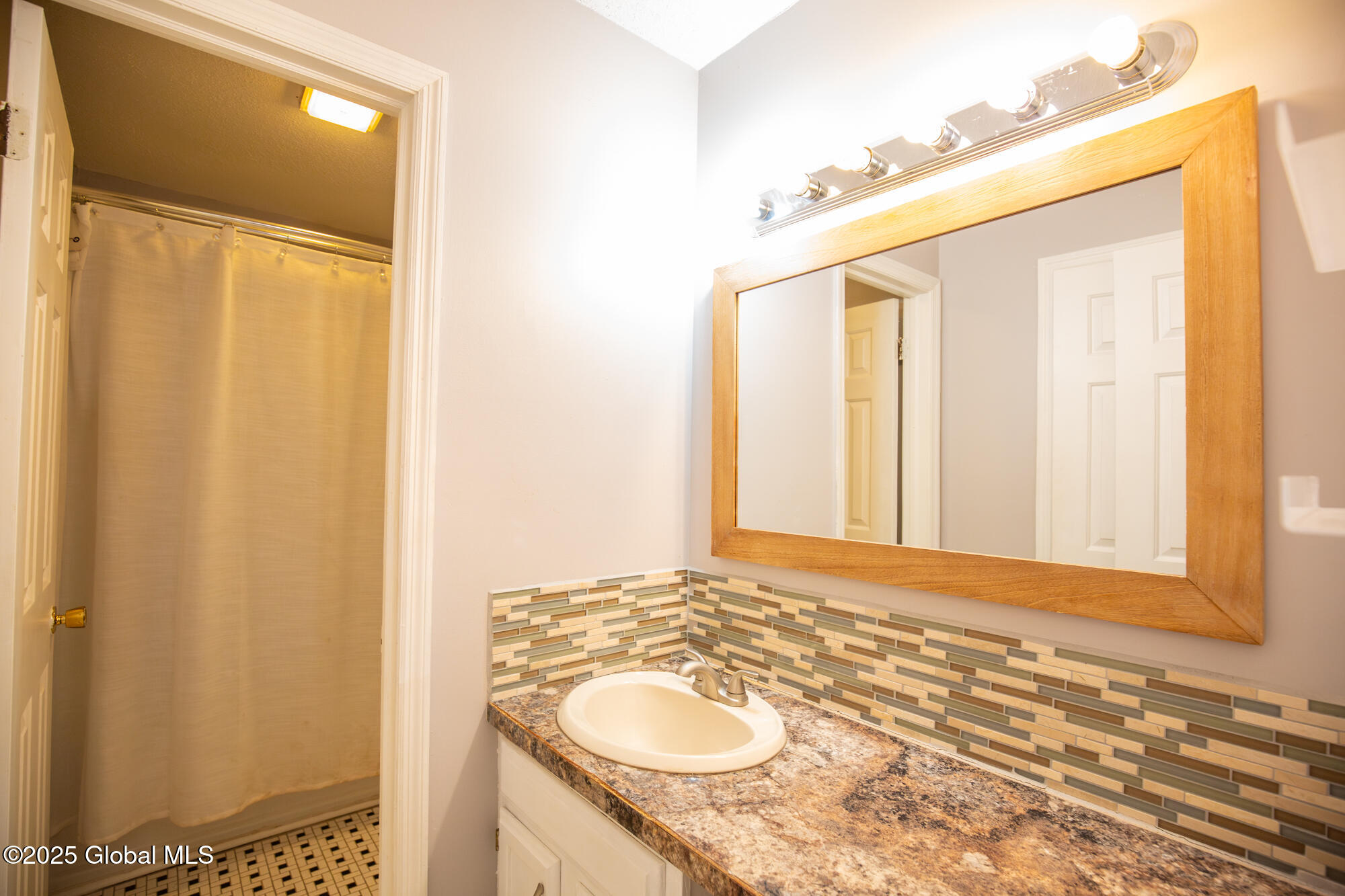 29 Fairwood Drive, Queensbury, New York image 19