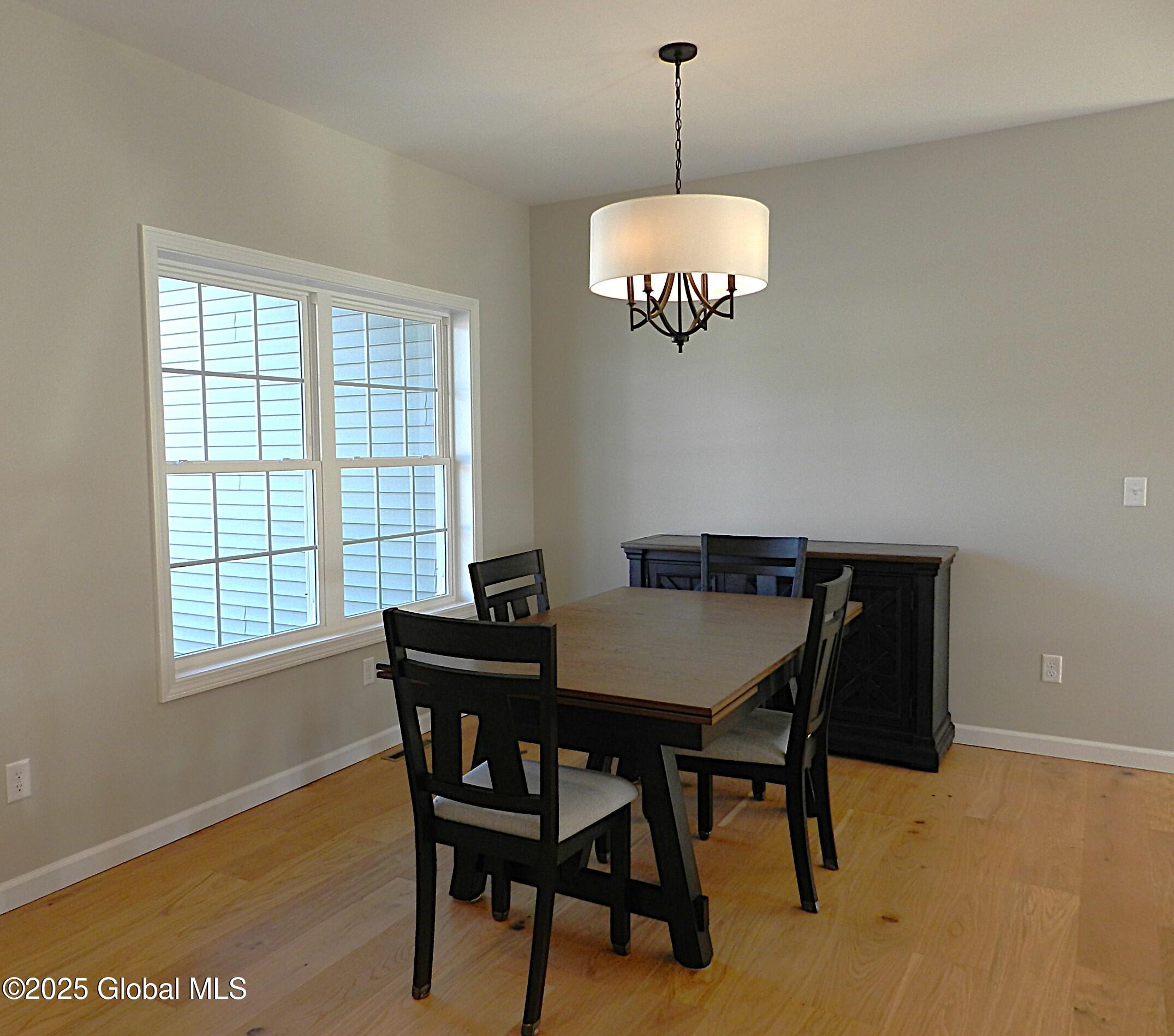 18 Sandy Boulevard, South Glens Falls, New York image 8