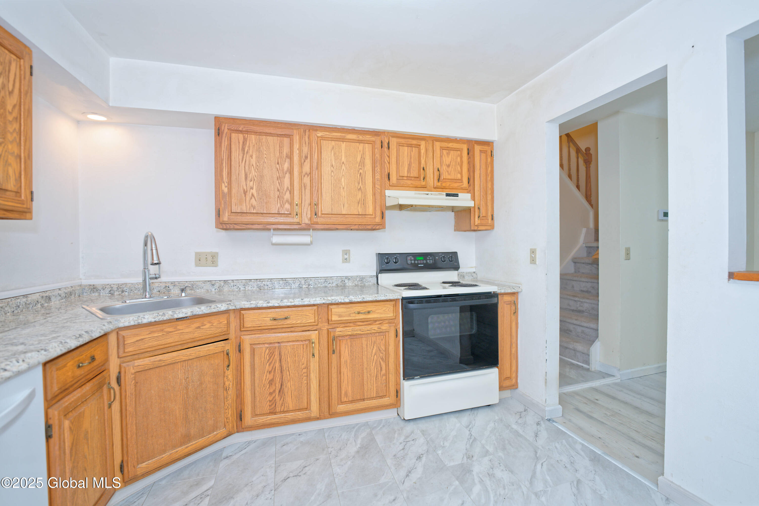 69 Brenden Court, Clifton Park, New York image 15