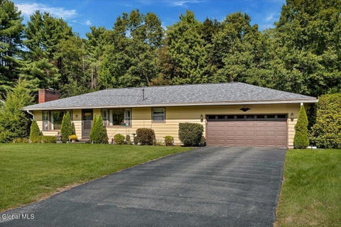 Photo of 24 Bonner Drive, Queensbury, NY 12804 (MLS # 202626181)