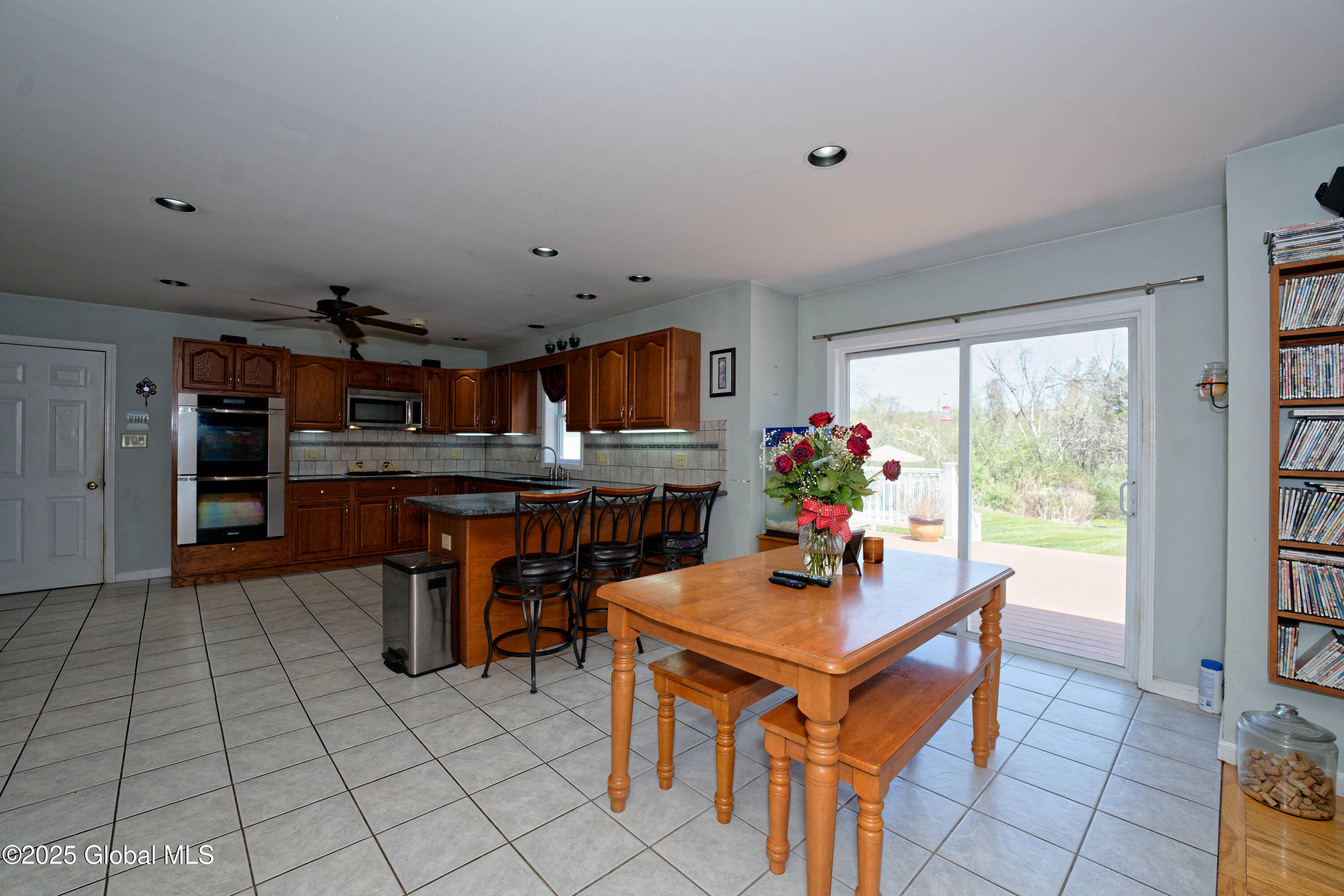 37 Old Hickory Road, Troy, New York image 15