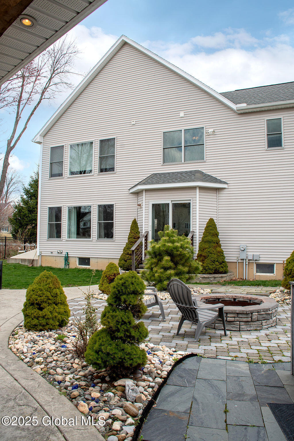 20 Fort Vaux Lane, Latham, New York image 25