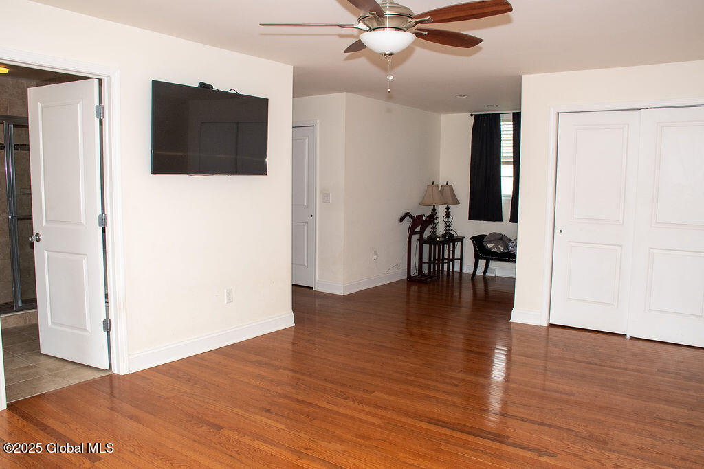 20 Fort Vaux Lane, Latham, New York image 42