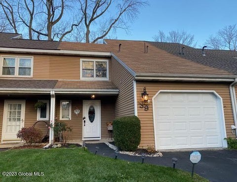 Townhouse For Rent - 39 Grant Hill Court<br/> Saratoga County, Clifton Park, NY 12065