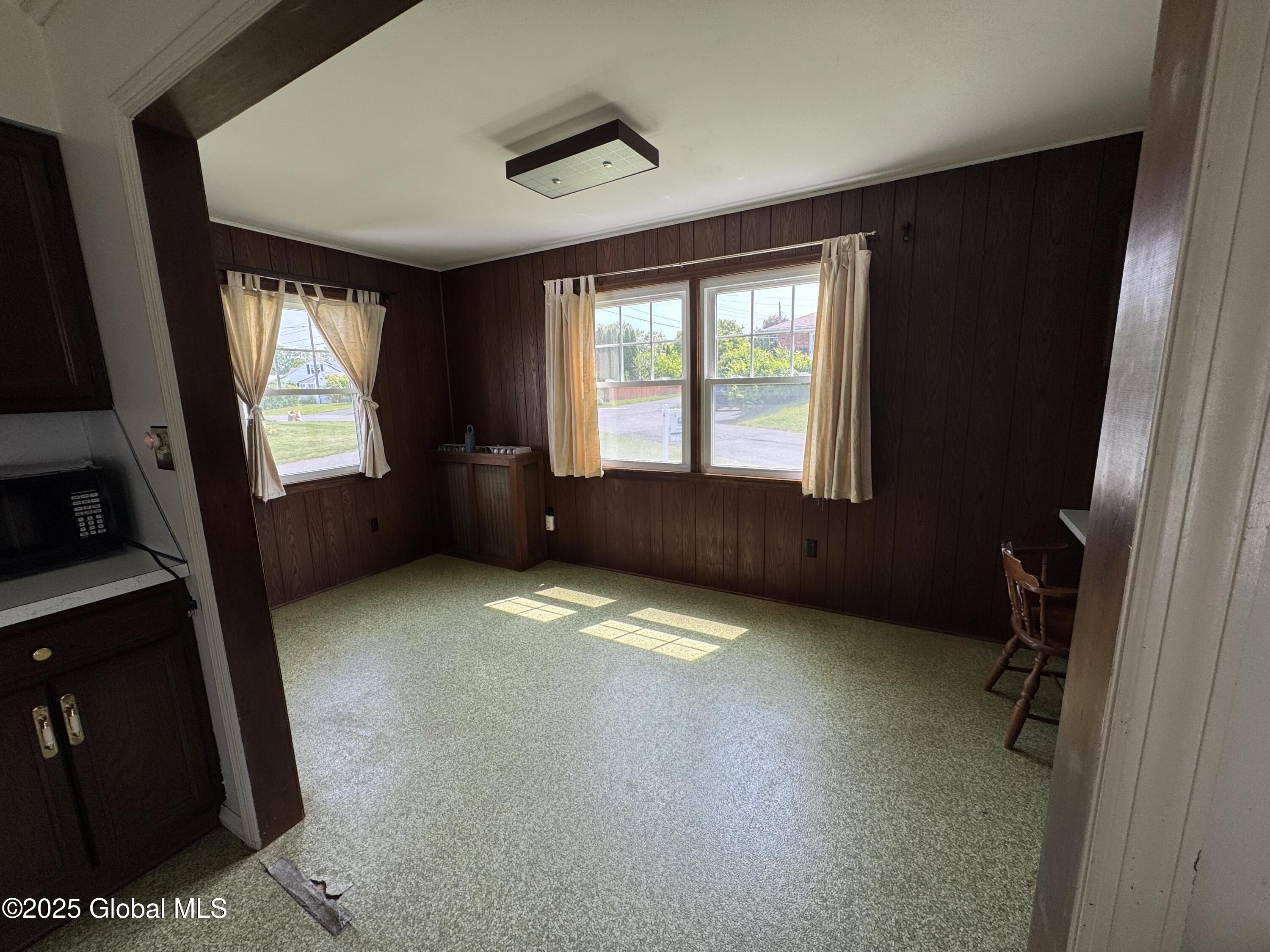 46 Elmhurst Avenue, Albany, New York image 12