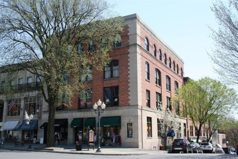 Photo of 368 Broadway #17, Saratoga Springs, NY 12866 (MLS # 202620693)