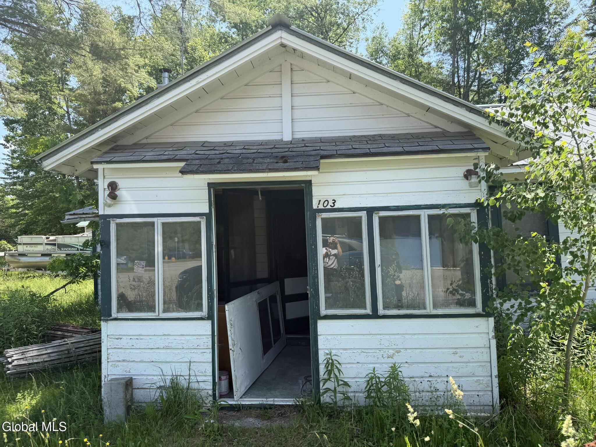 103 Grove Avenue