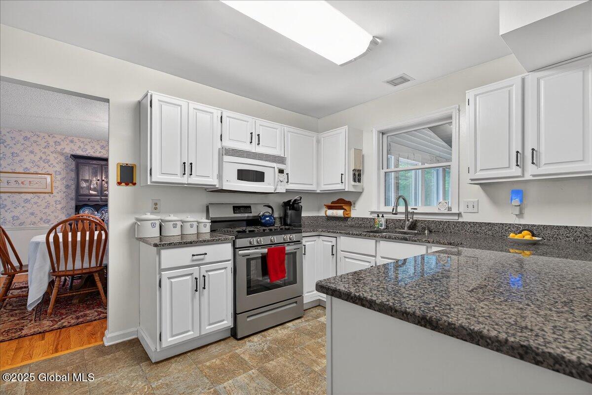 64 Boylston Drive, Delmar, New York image 7