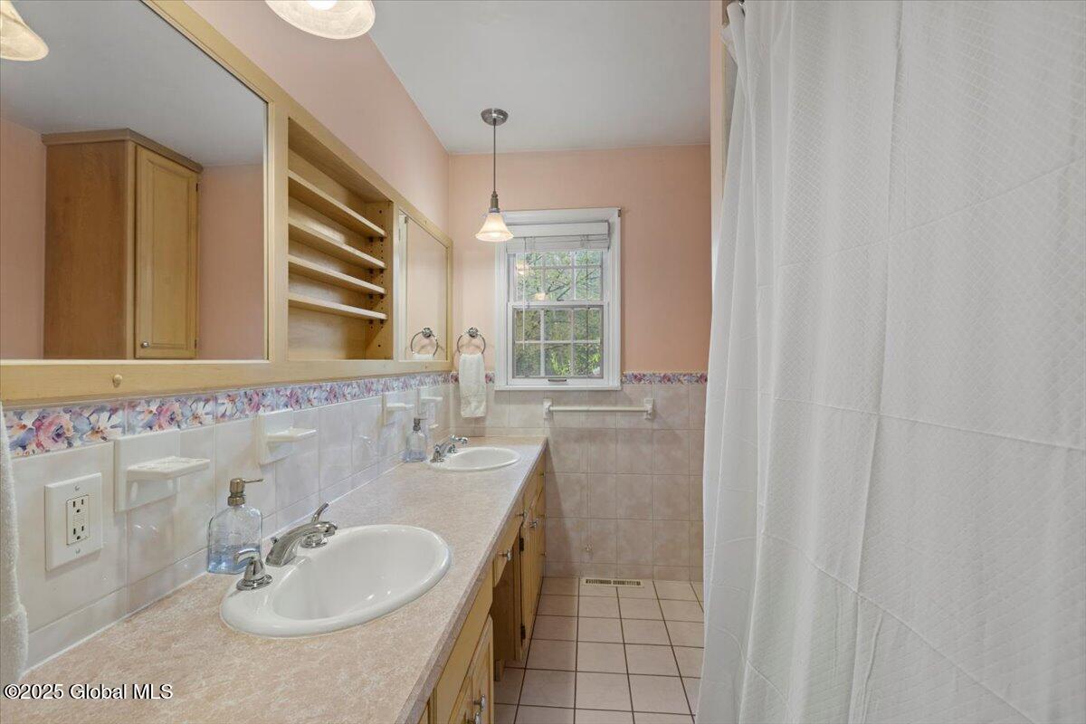 35 Prospect Avenue, Averill Park, New York image 27