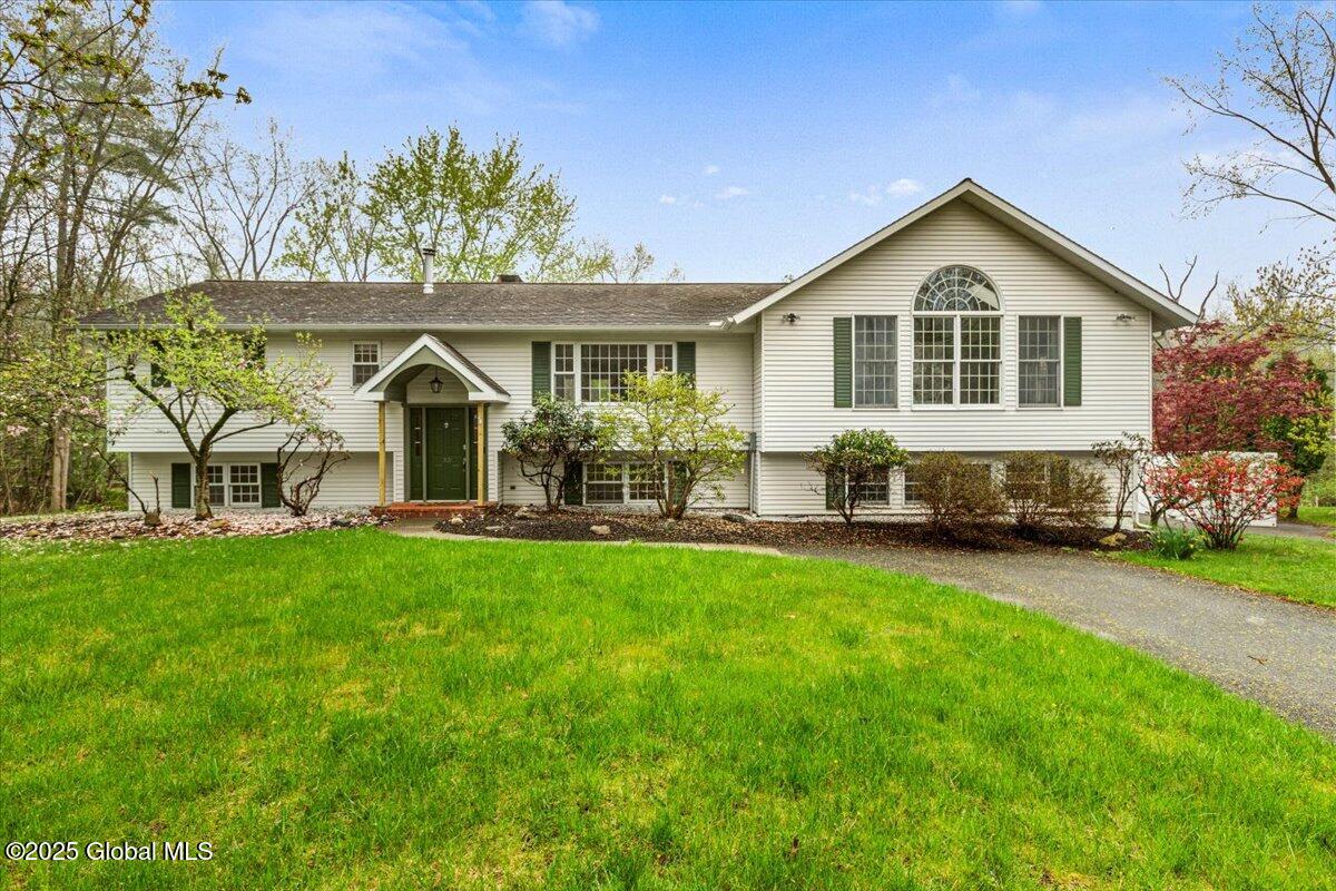35 Prospect Avenue, Averill Park, New York image 1