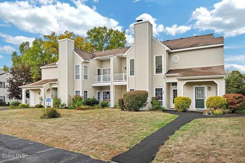 Condo For Sale - 813 Ridge Circle<br/> Rensselaer County, Troy, NY 12182