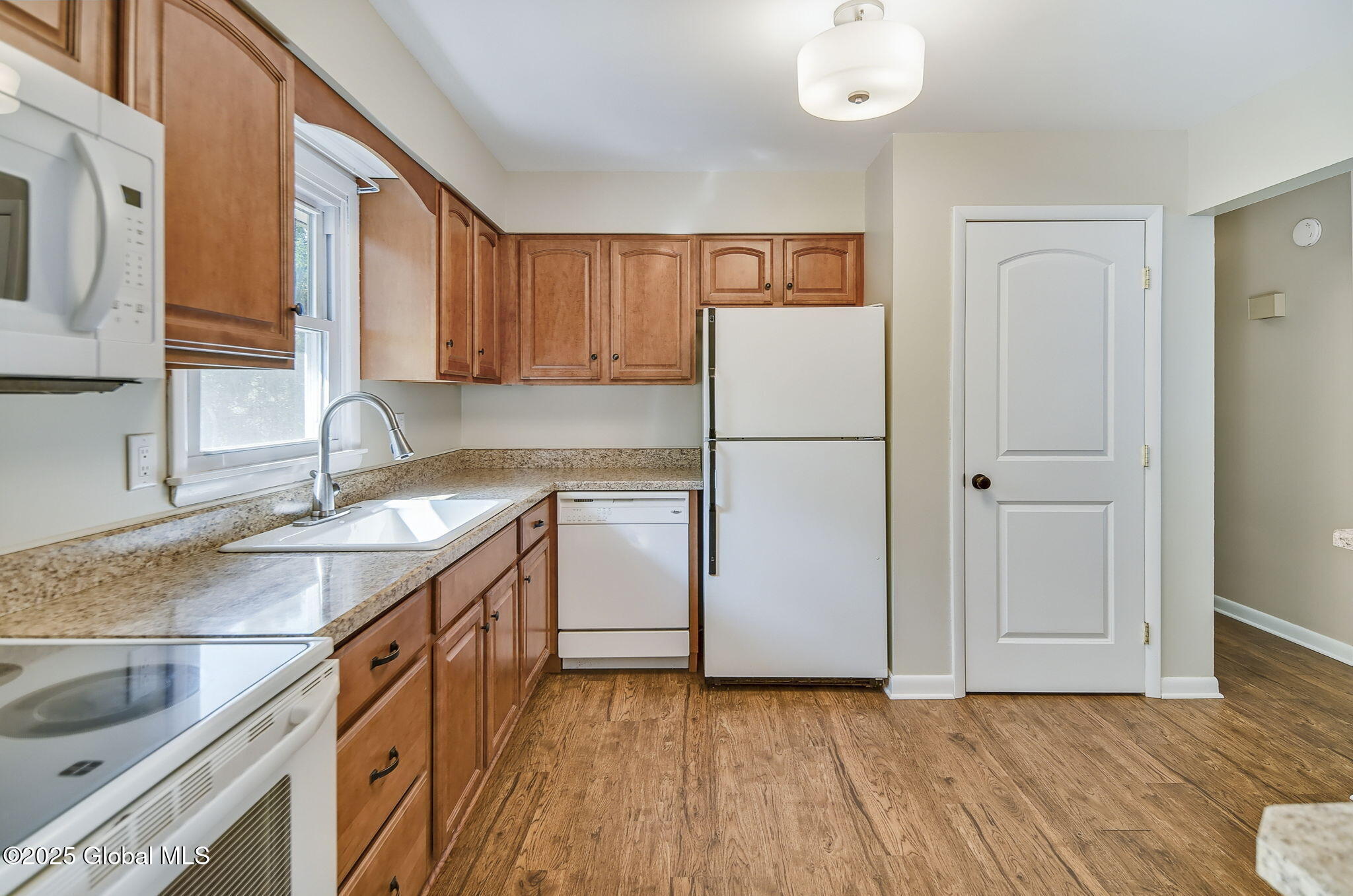 23 Hialeah Drive, Troy, New York image 4
