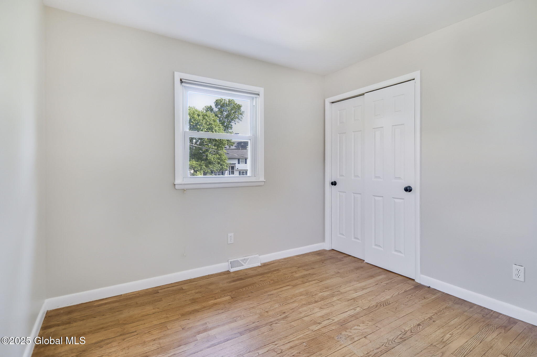 23 Hialeah Drive, Troy, New York image 13