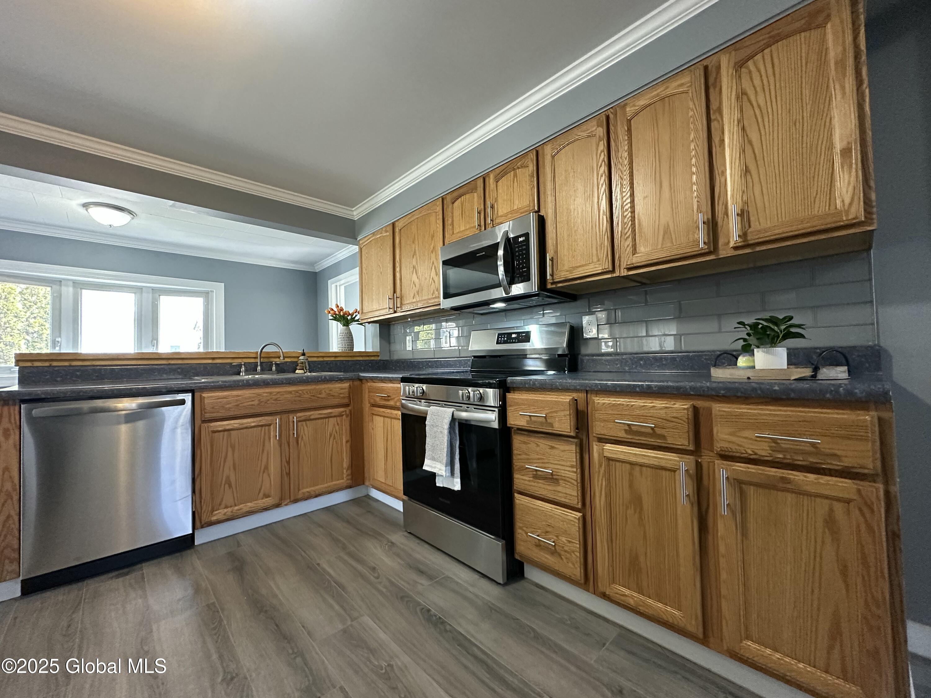326 Center Street, Corinth, New York image 25