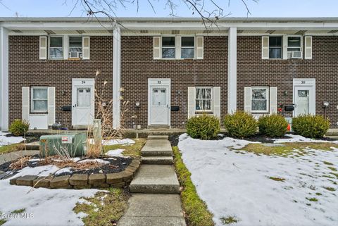 Condo For Sale - 32 Maxwell Drive<br/> Rensselaer County, Troy, NY 12180