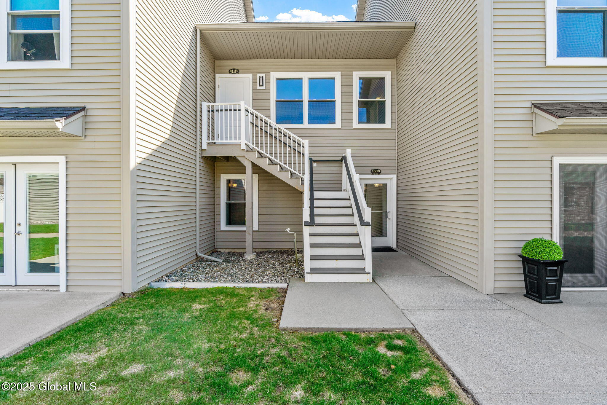 289 Jefferson Street #22, Saratoga Springs, New York image 2