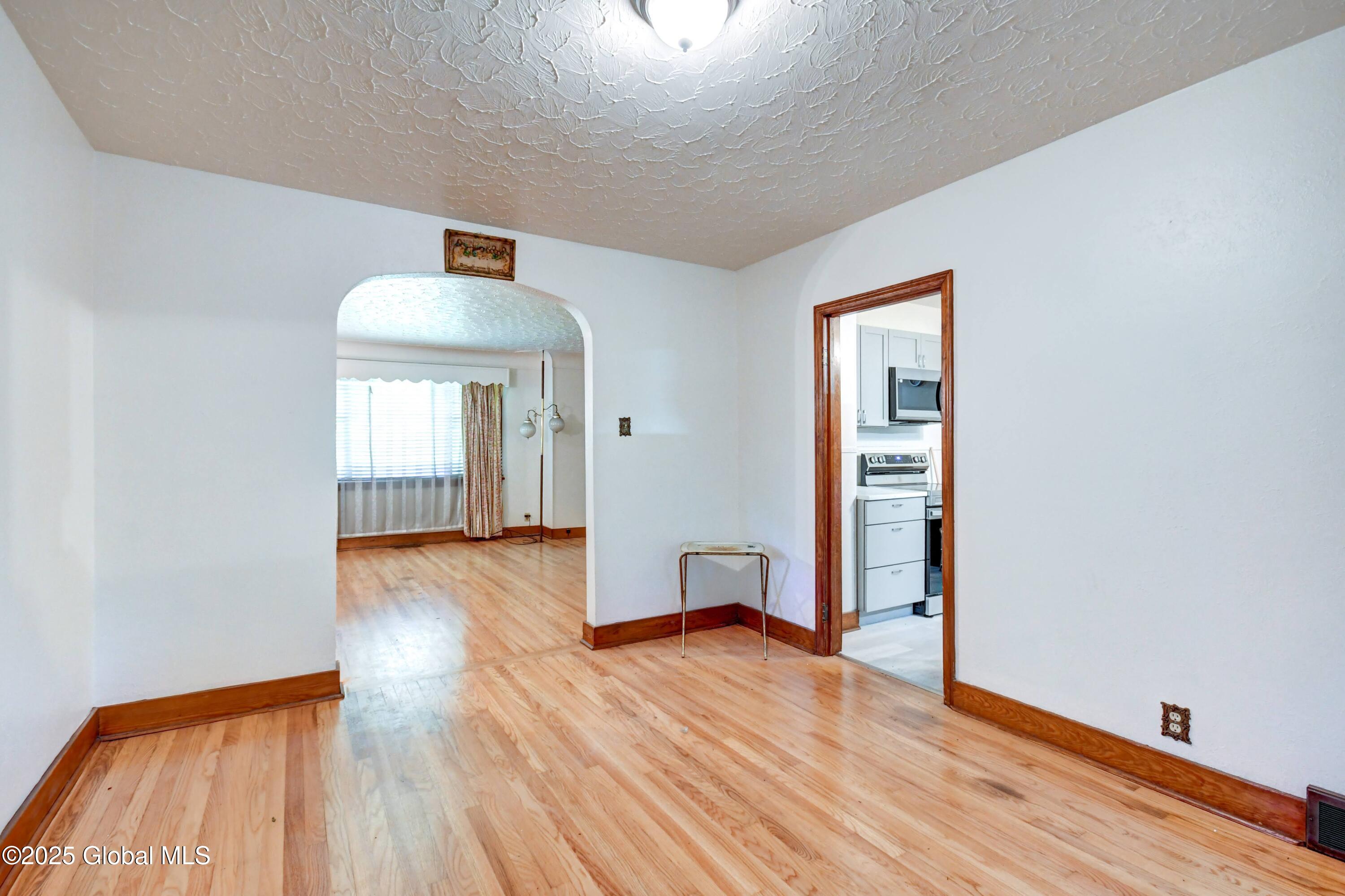 55 Crescent Avenue, Amsterdam, New York image 20