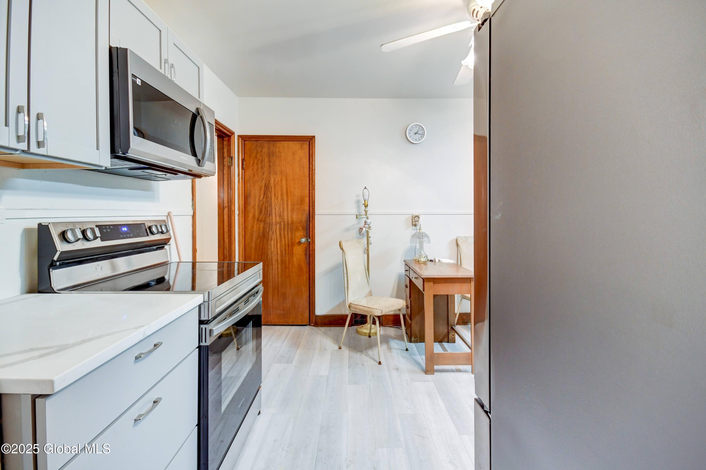 55 Crescent Avenue, Amsterdam, New York image 22
