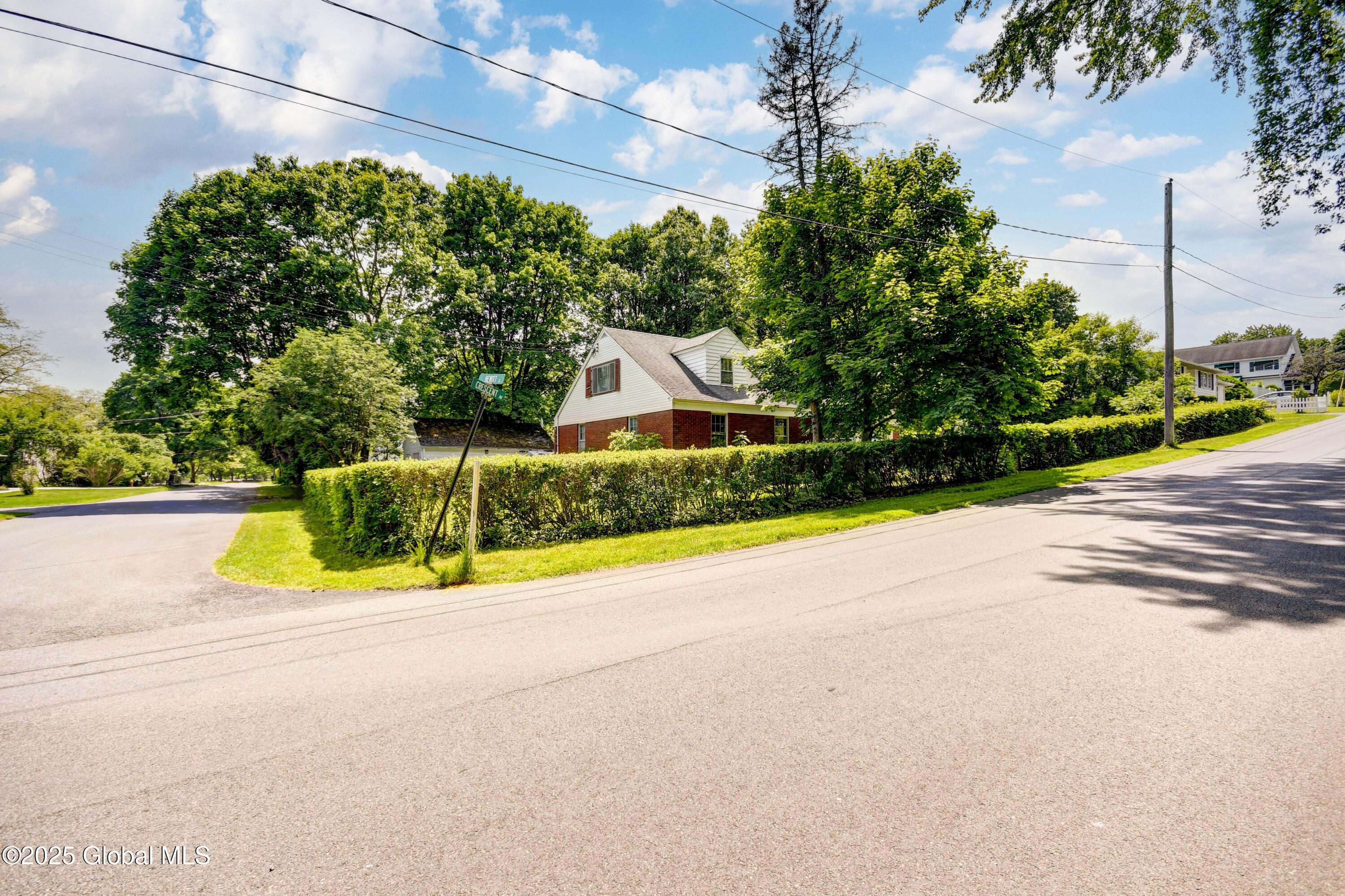 55 Crescent Avenue, Amsterdam, New York image 3