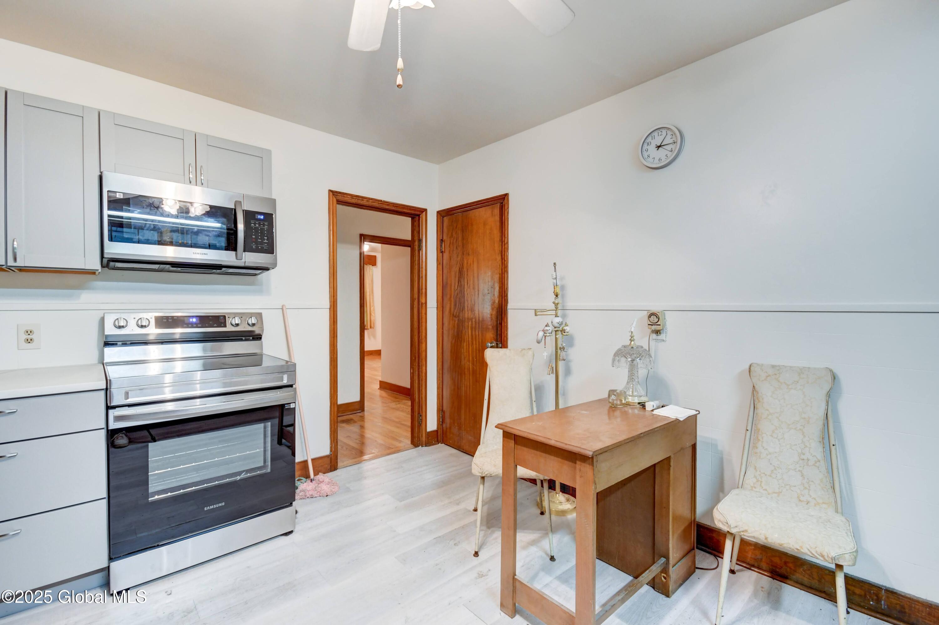 55 Crescent Avenue, Amsterdam, New York image 25