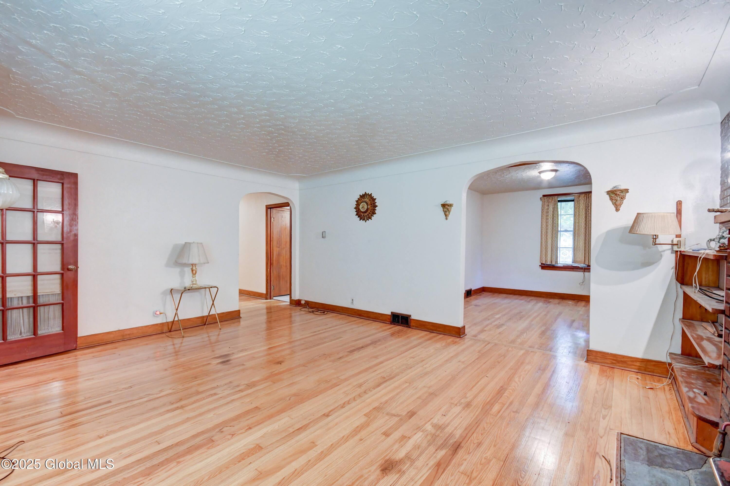 55 Crescent Avenue, Amsterdam, New York image 17