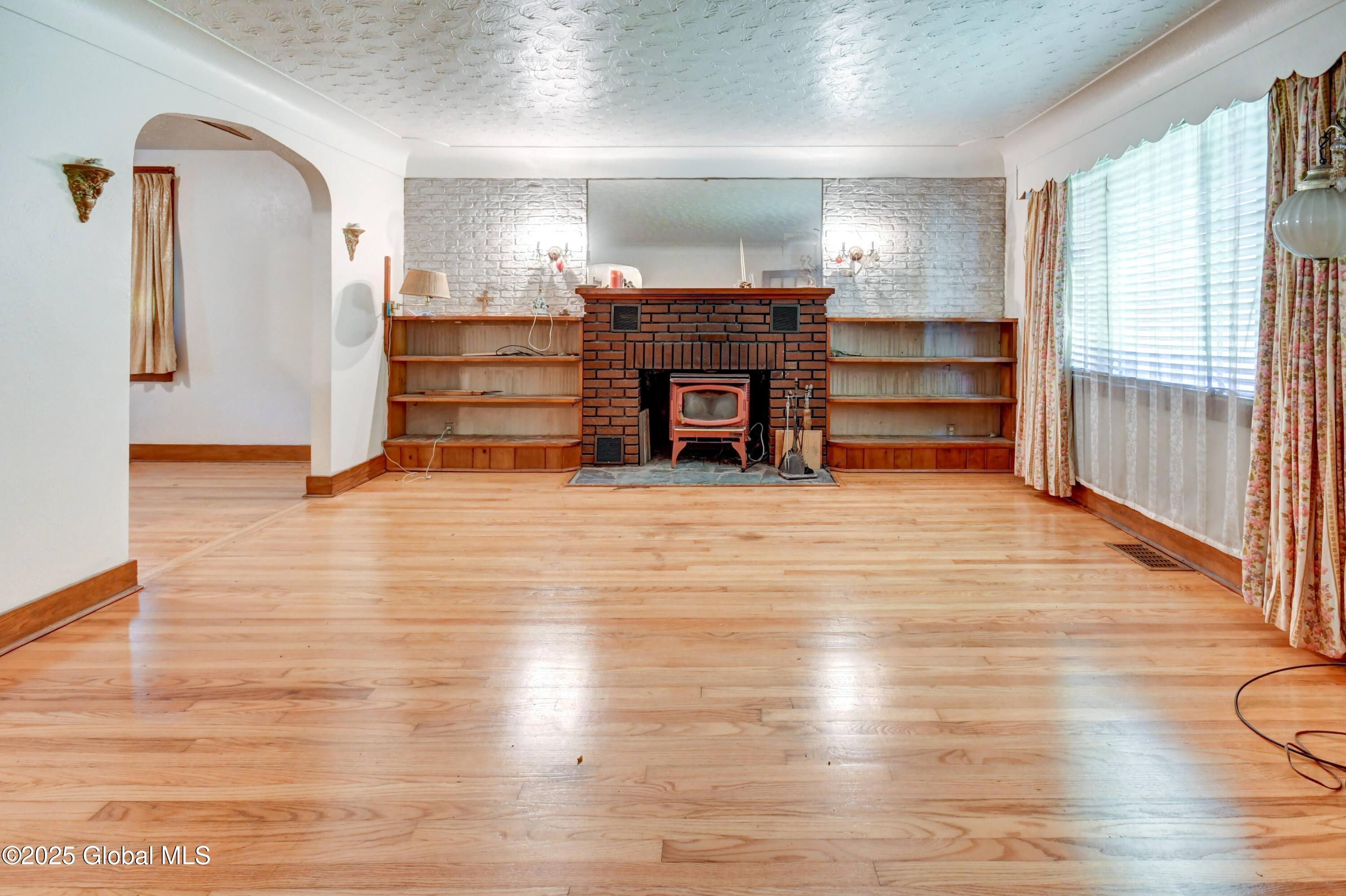 55 Crescent Avenue, Amsterdam, New York image 15