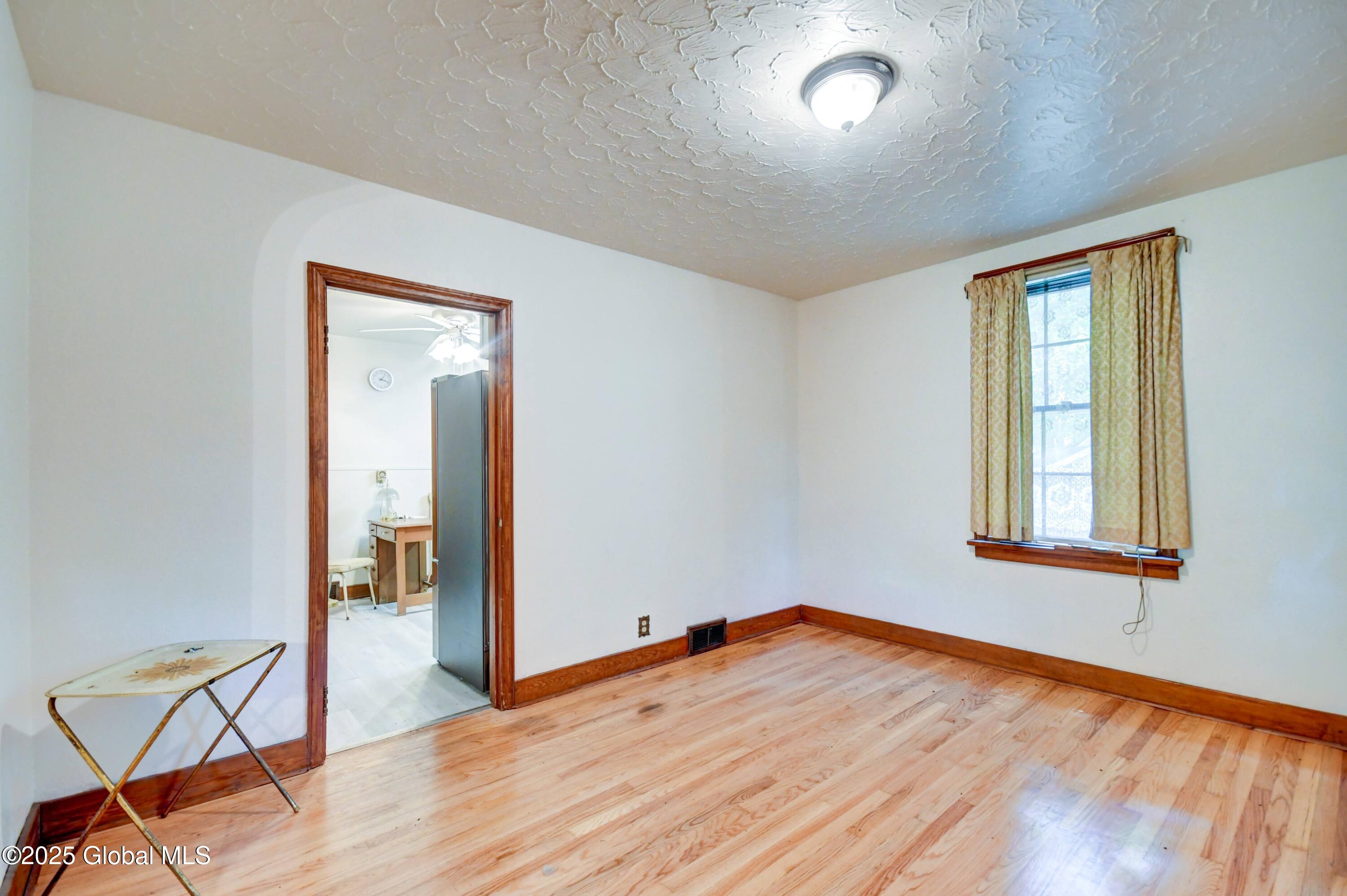 55 Crescent Avenue, Amsterdam, New York image 21