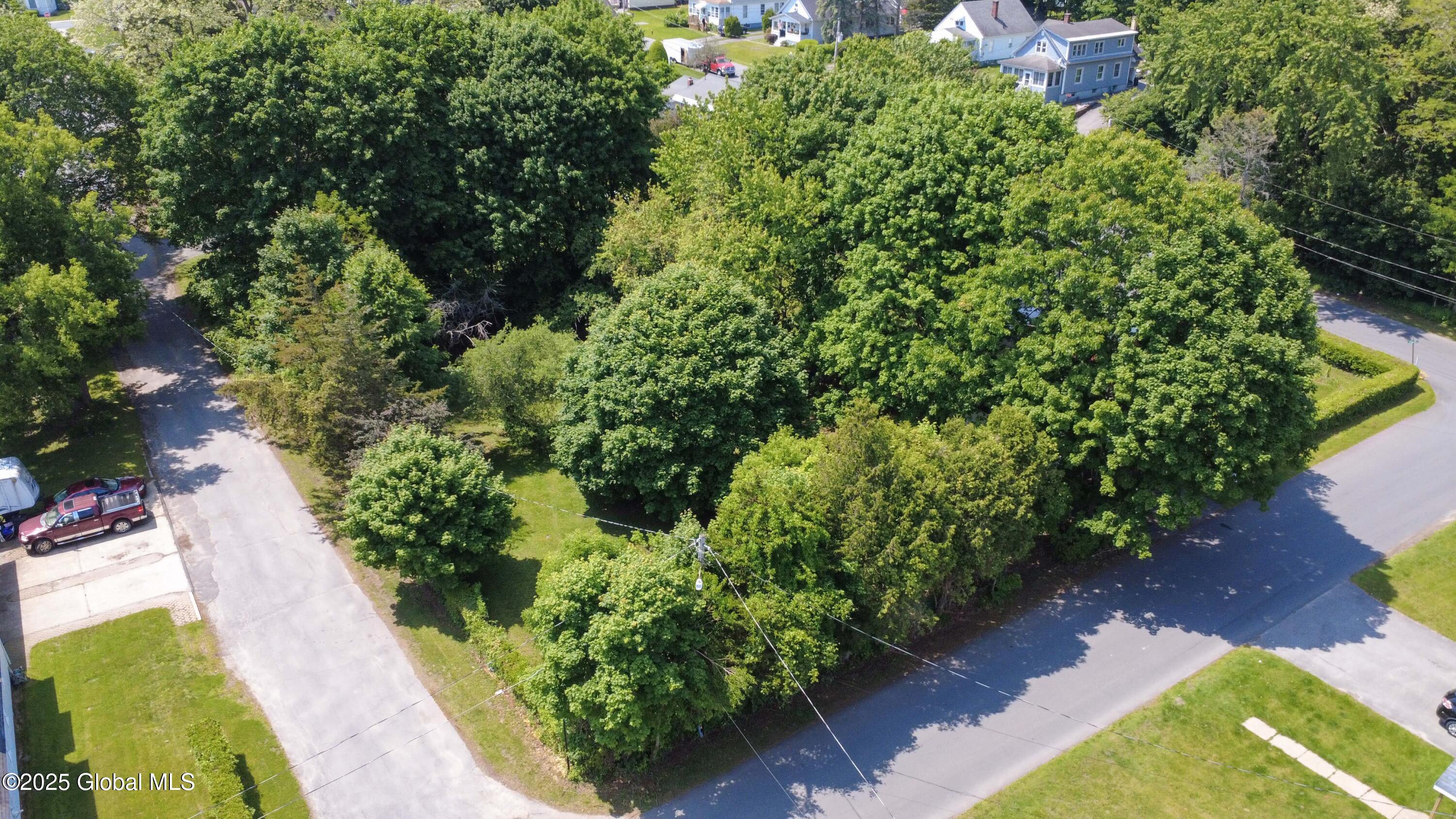 55 Crescent Avenue, Amsterdam, New York image 6