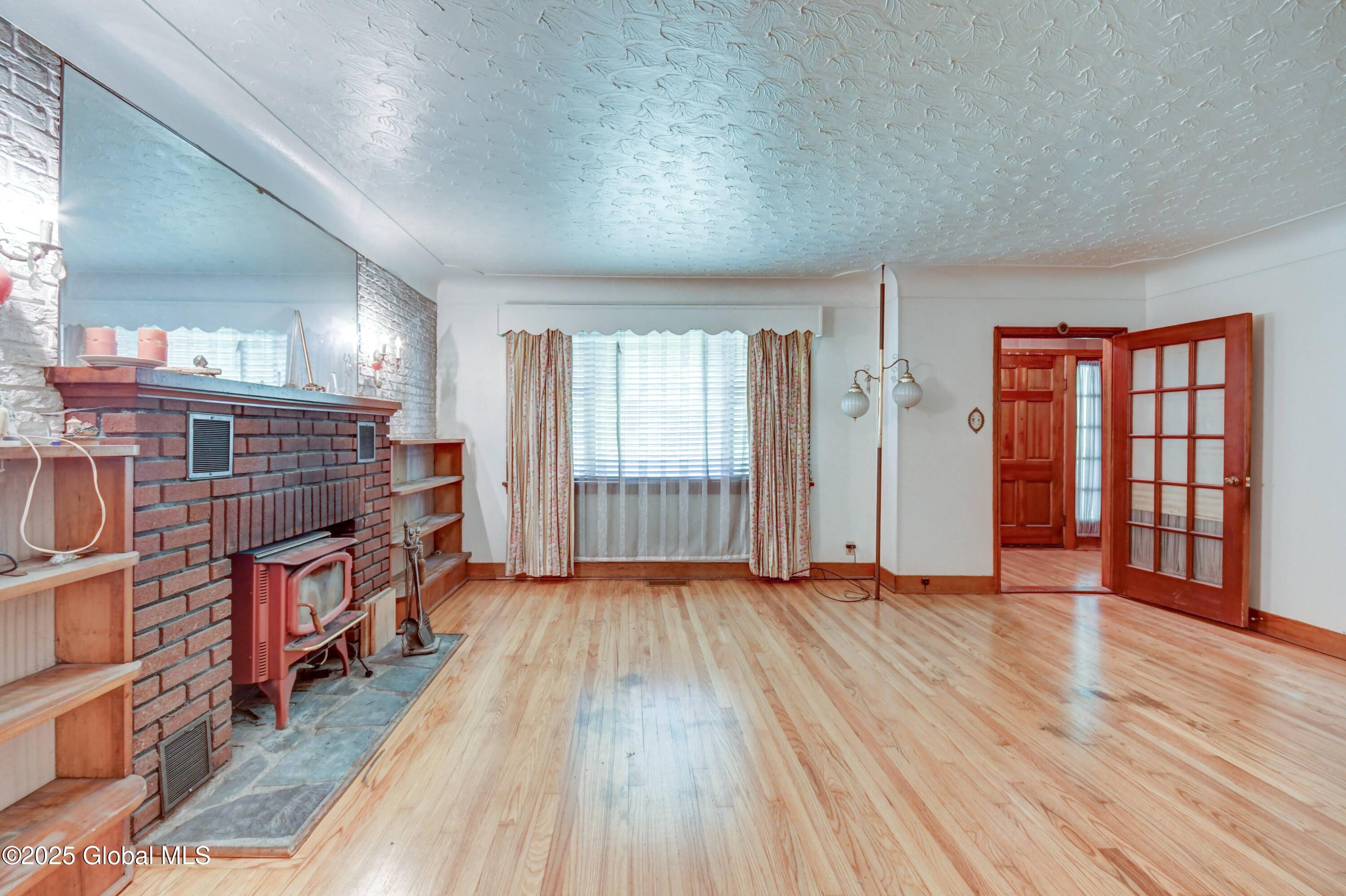 55 Crescent Avenue, Amsterdam, New York image 16
