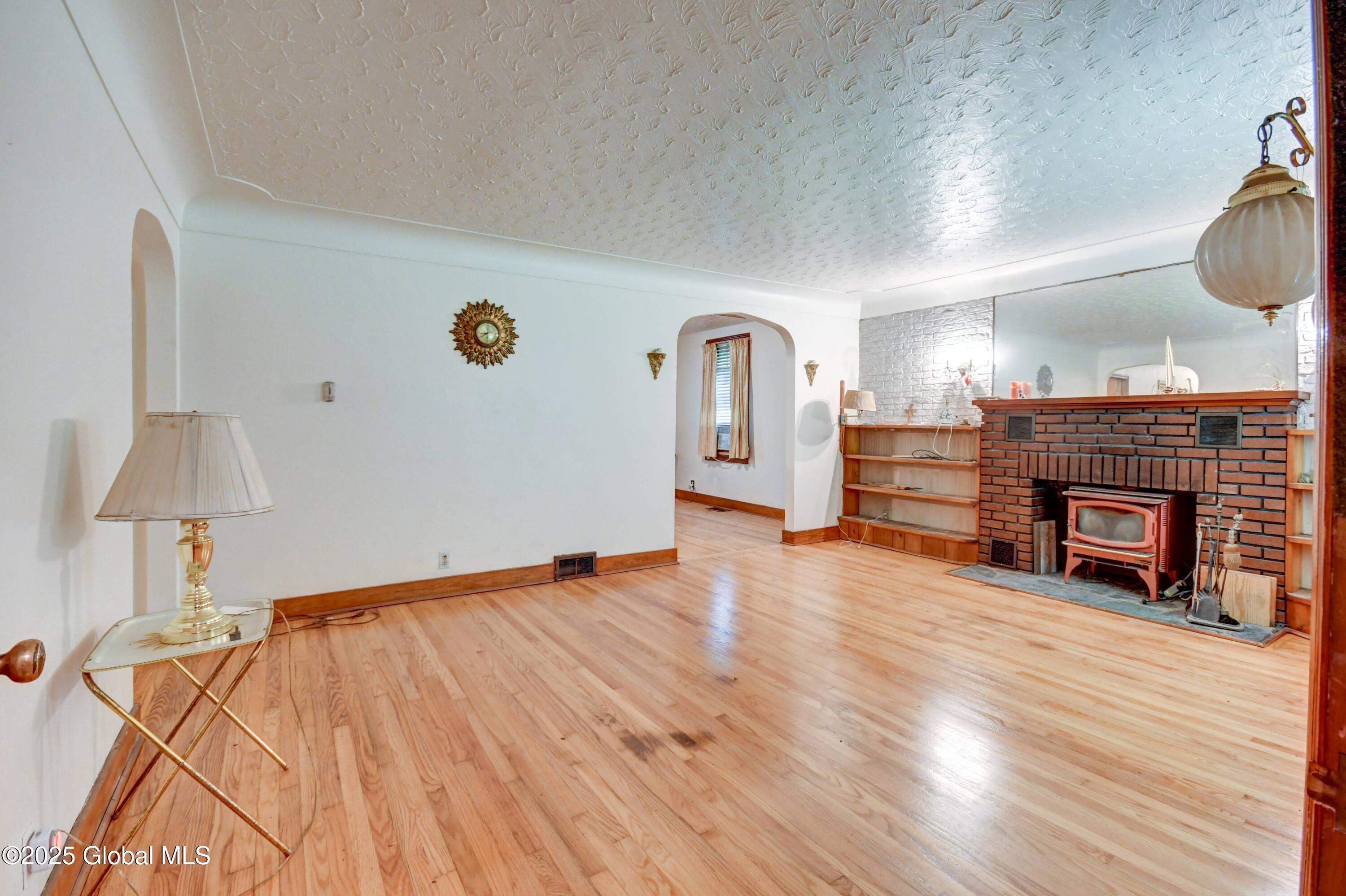 55 Crescent Avenue, Amsterdam, New York image 14