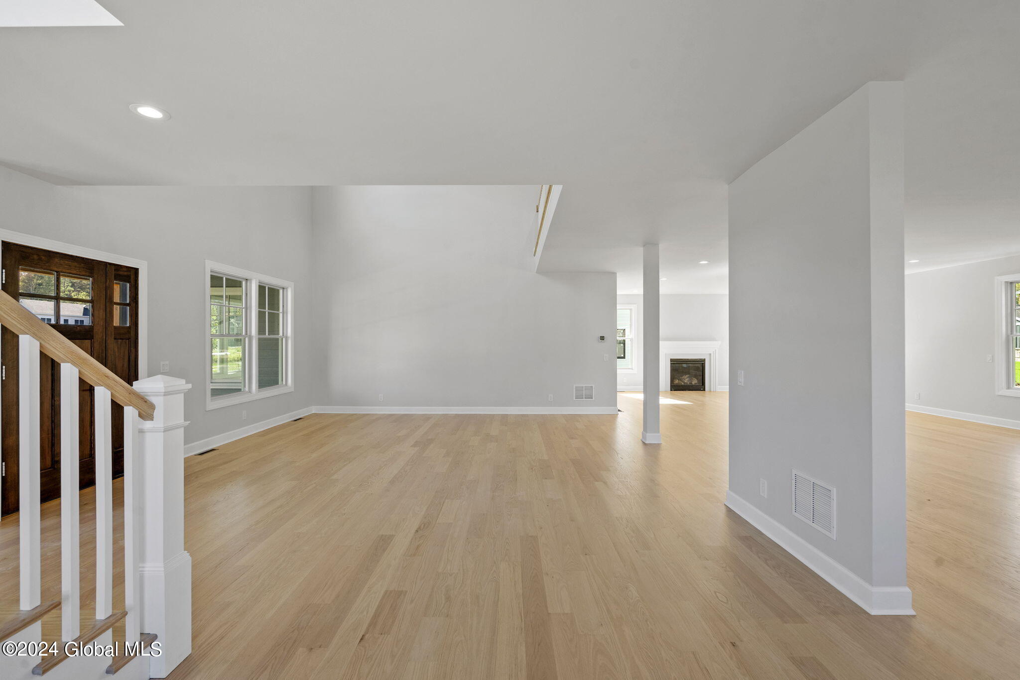18 Aurora Avenue, Saratoga Springs, New York image 10