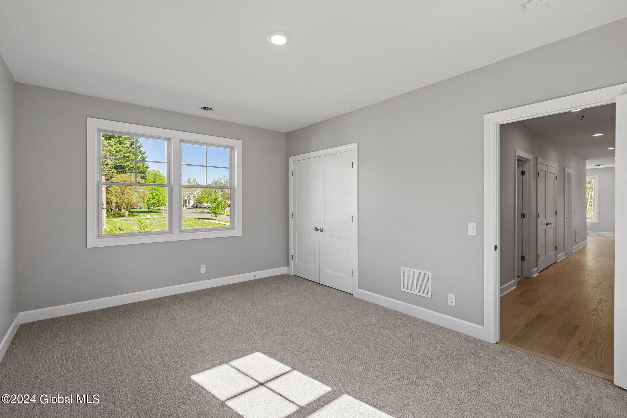 18 Aurora Avenue, Saratoga Springs, New York image 42