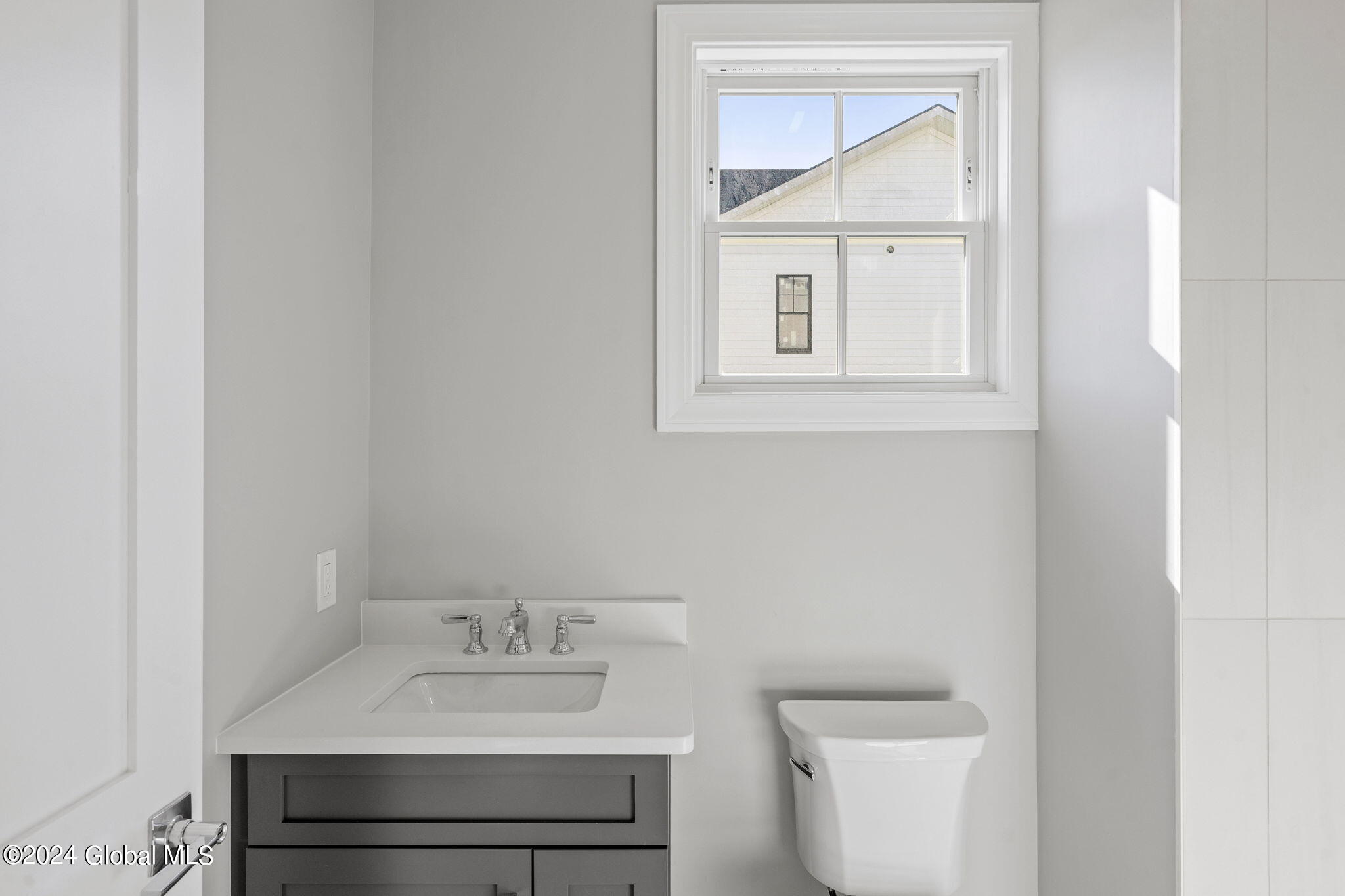 18 Aurora Avenue, Saratoga Springs, New York image 22