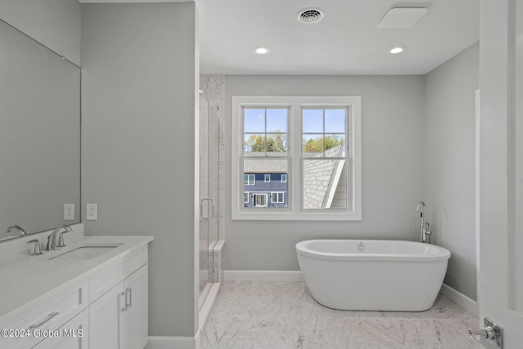 18 Aurora Avenue, Saratoga Springs, New York image 31