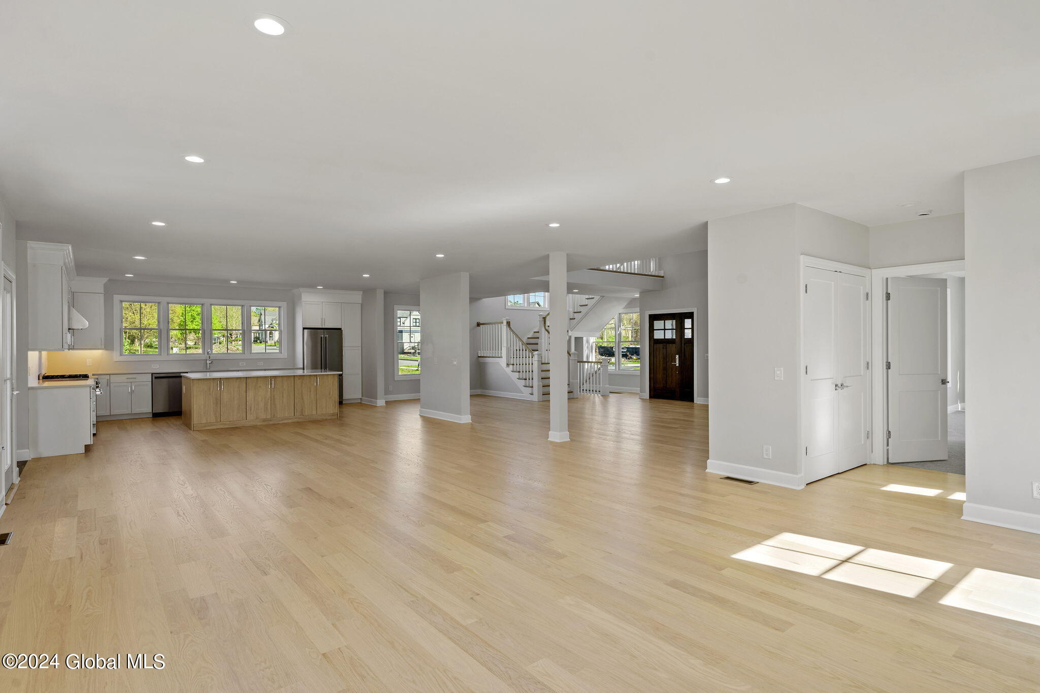 18 Aurora Avenue, Saratoga Springs, New York image 18