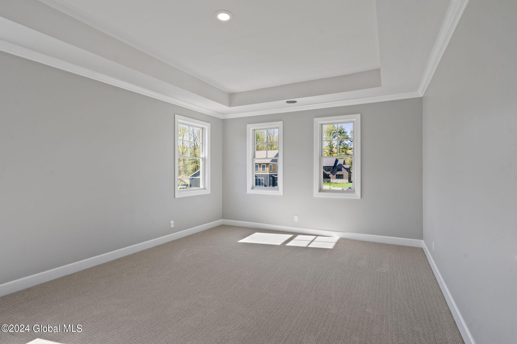 18 Aurora Avenue, Saratoga Springs, New York image 27