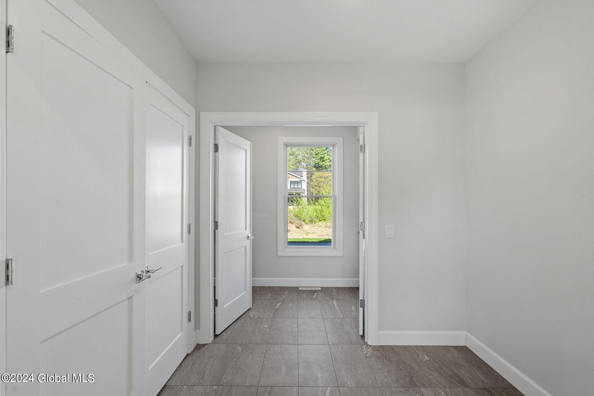 18 Aurora Avenue, Saratoga Springs, New York image 45